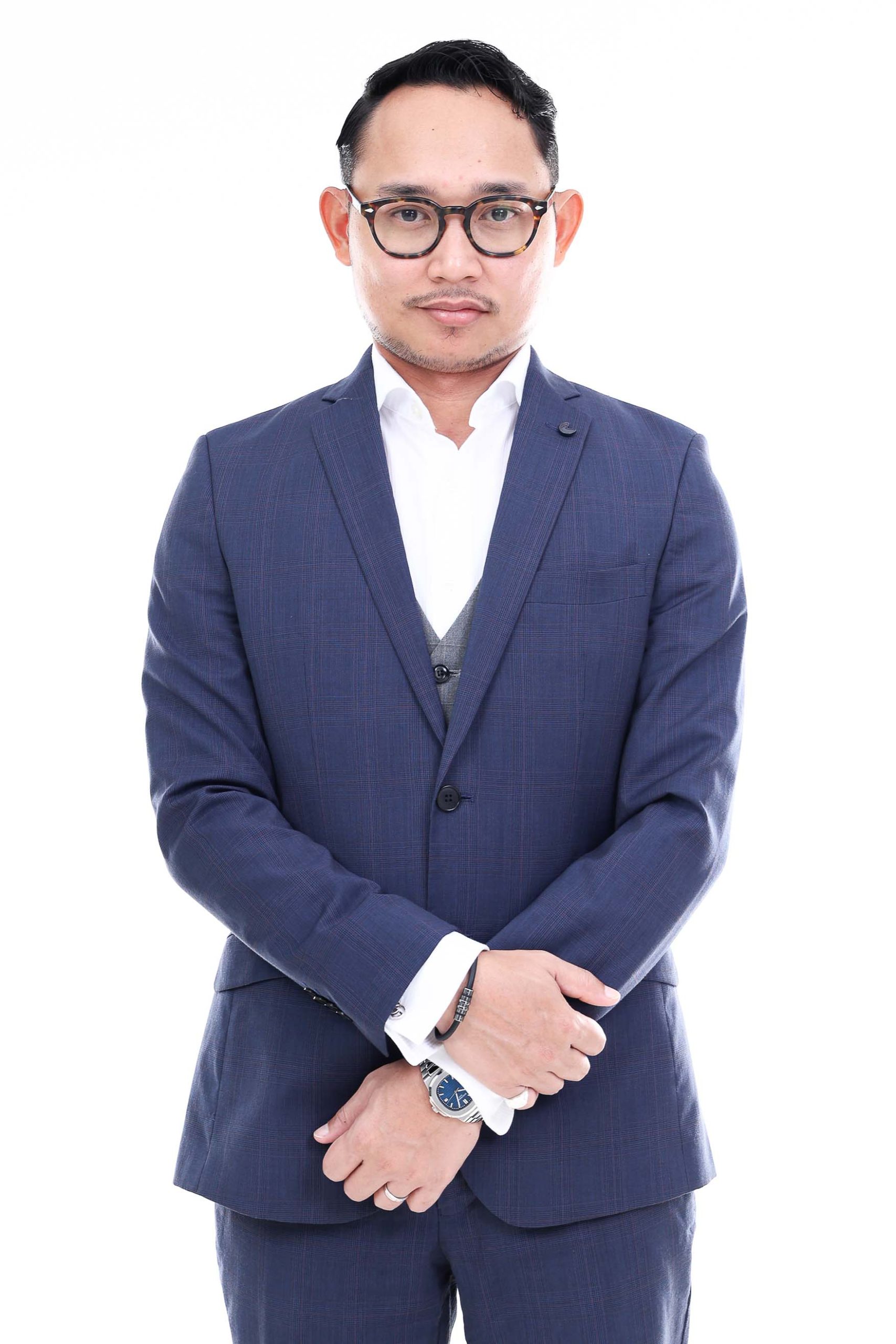 En Naim, Property Agent (REN), half-body portrait, studio portrait 2, The Cade & Co, Cyberjaya