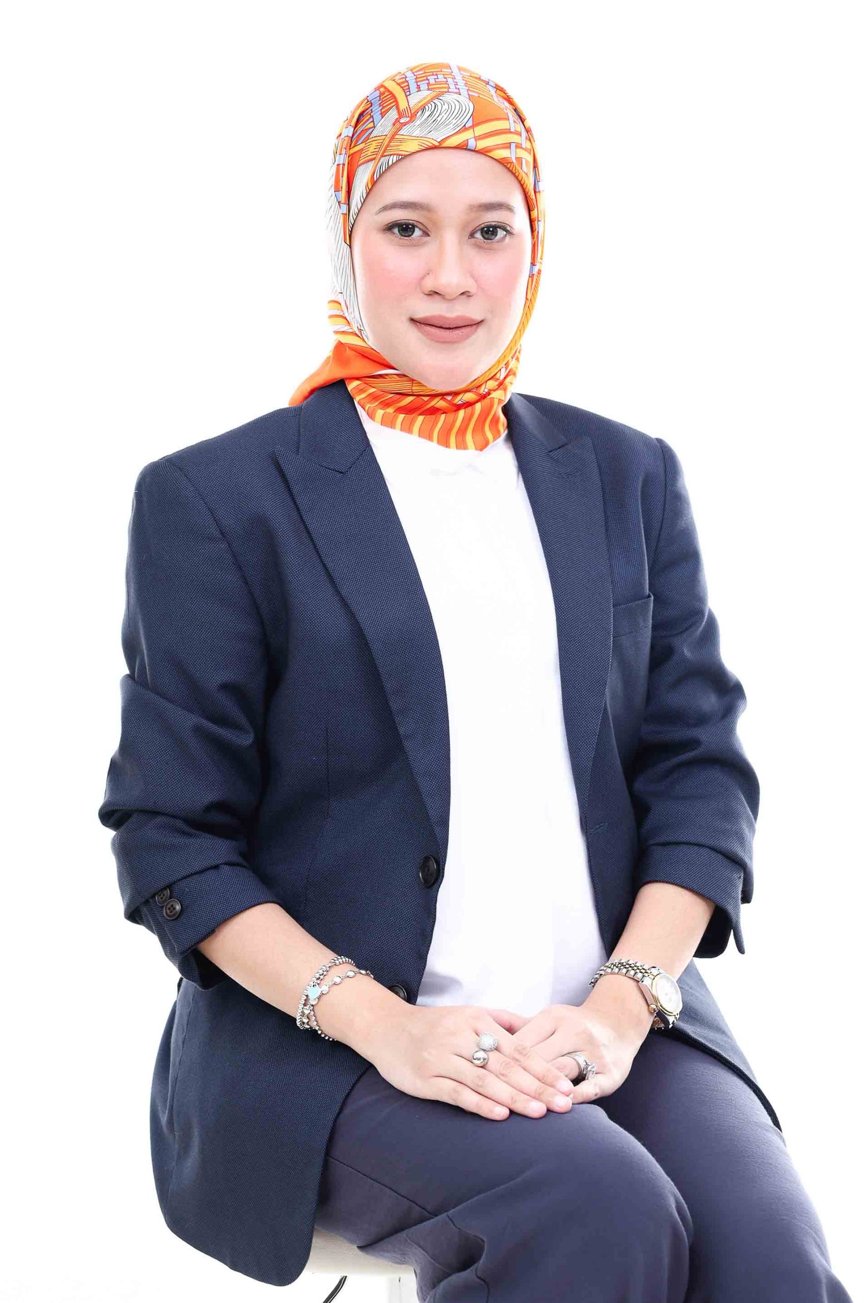 En Naim, Property Agent (REN), portrait with another sitter, studio portrait 9, The Cade & Co, Cyberjaya